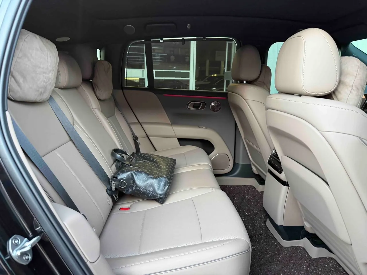 Li 2025 i8 Standard Edition Automatic Gear 7