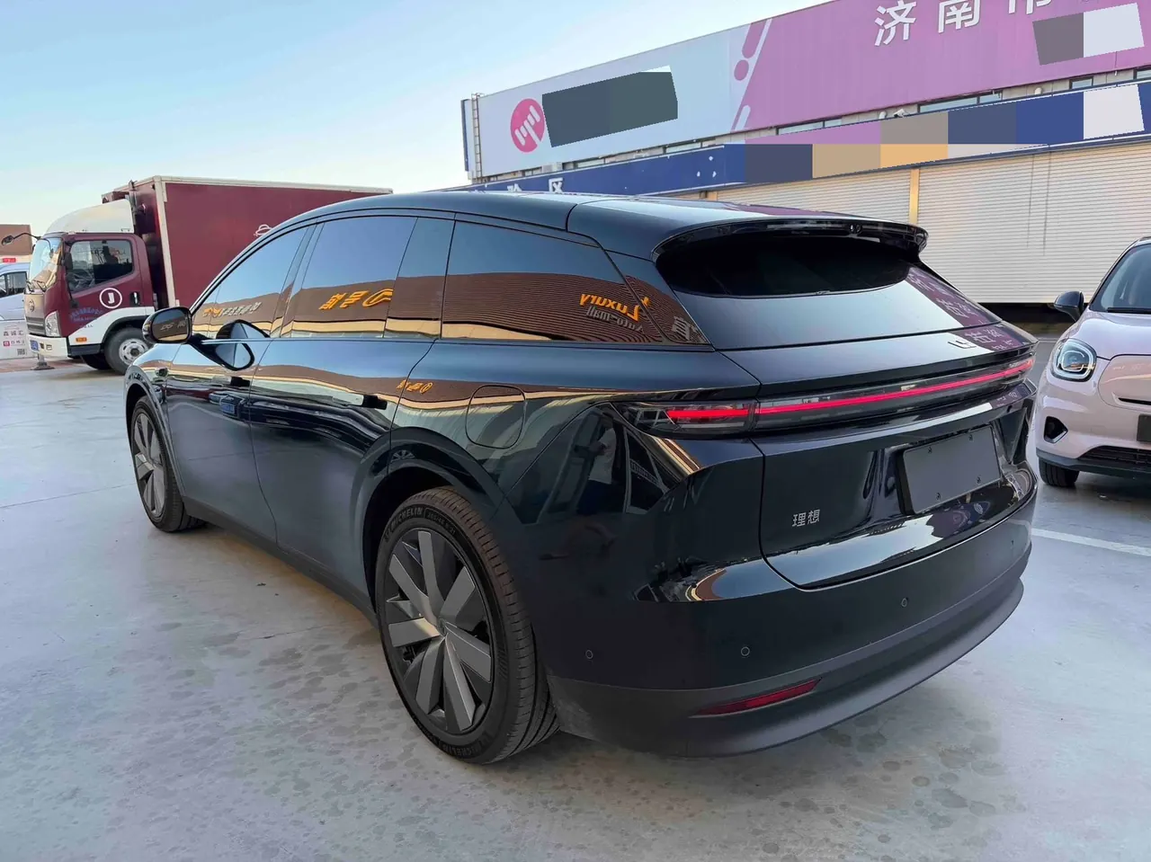 Li 2025 i8 Standard Edition Automatic Gear 8