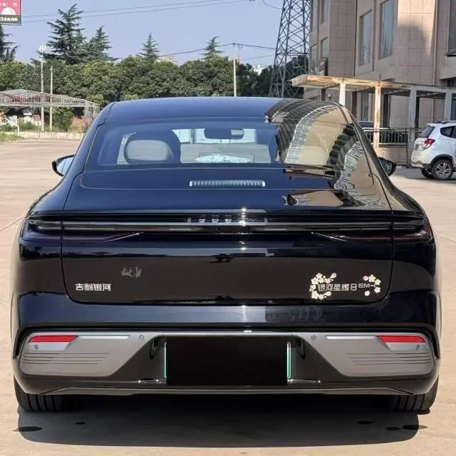 Geely Galaxy 2025 Xingyao 8 EM-i 1.5 130km Premium Edition Automatic Gear 3