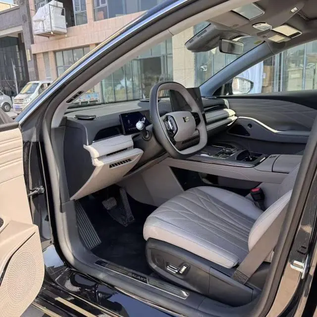 Geely Galaxy 2025 Xingyao 8 EM-i 1.5 130km Premium Edition Automatic Gear 7