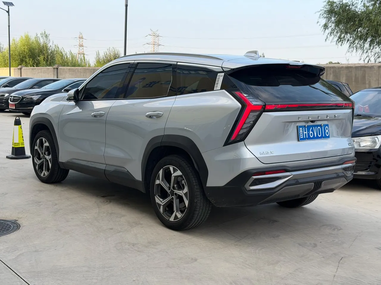 Geely 2023 Boyue L 1.5TD Honorable Automatic Transmission 3