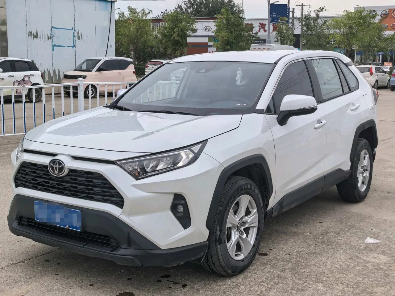 Open image lightbox: Toyota 2023 RAV4 Rongbo 2.0 Stepless Two-Drive City Edition Automatic Gear