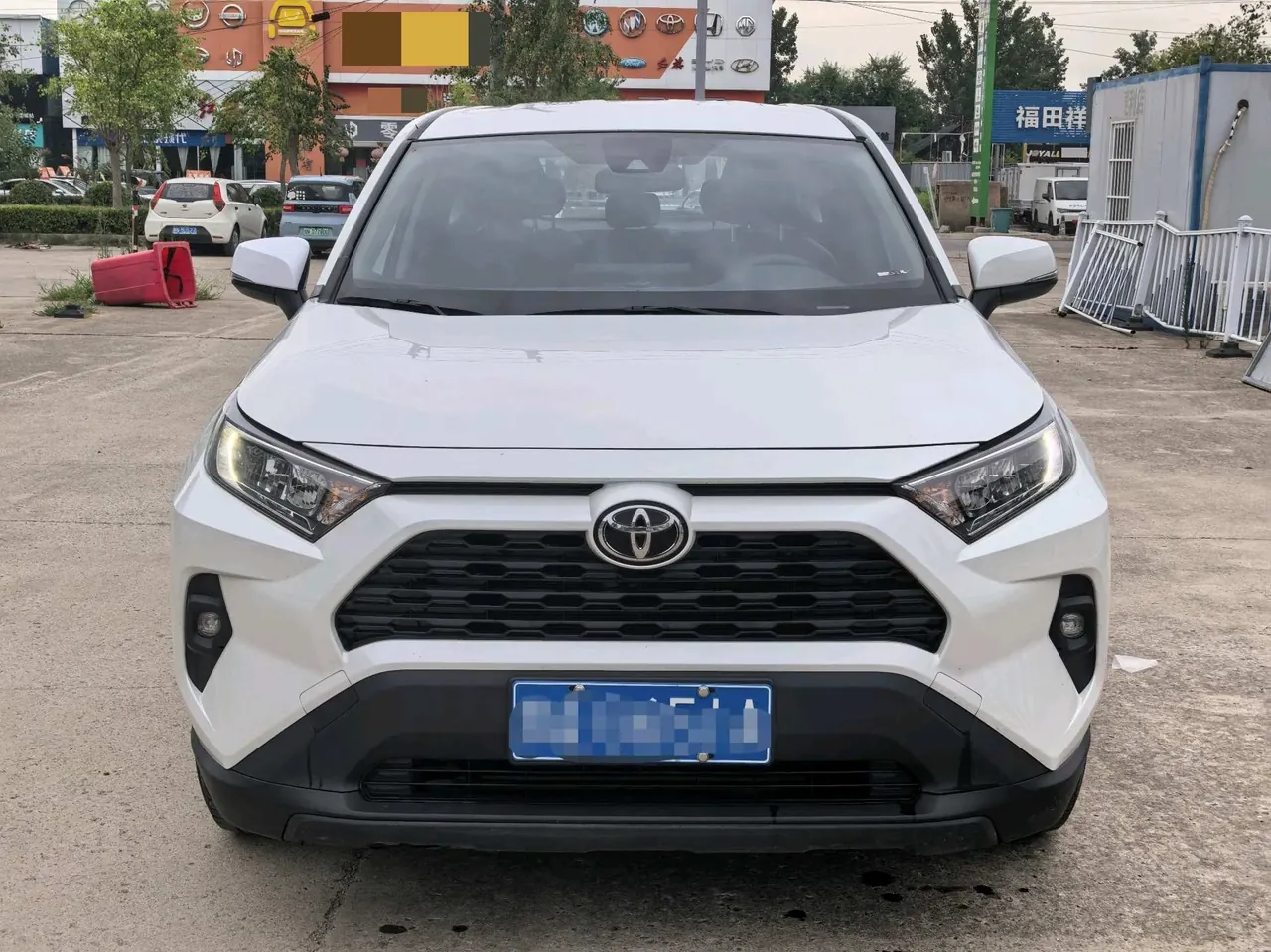 Toyota 2023 RAV4 Rongbo 2.0 Stepless Two-Drive City Edition Automatic Gear 2
