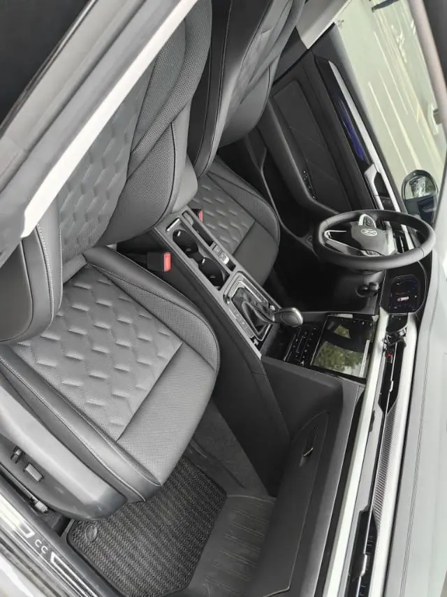Volkswagen 2026 CC hunting car 2.0TSI 380TSI hunting heart 30 million selected automatic gear 4