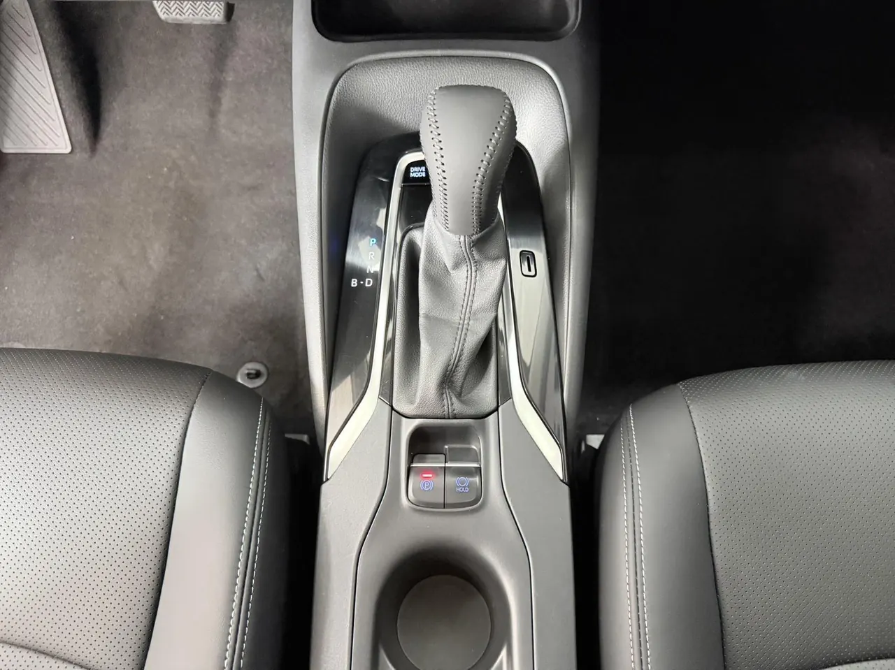 Toyota 2021 Corolla Double Engine 1.8 Stepless Elite Automatic Gear 12