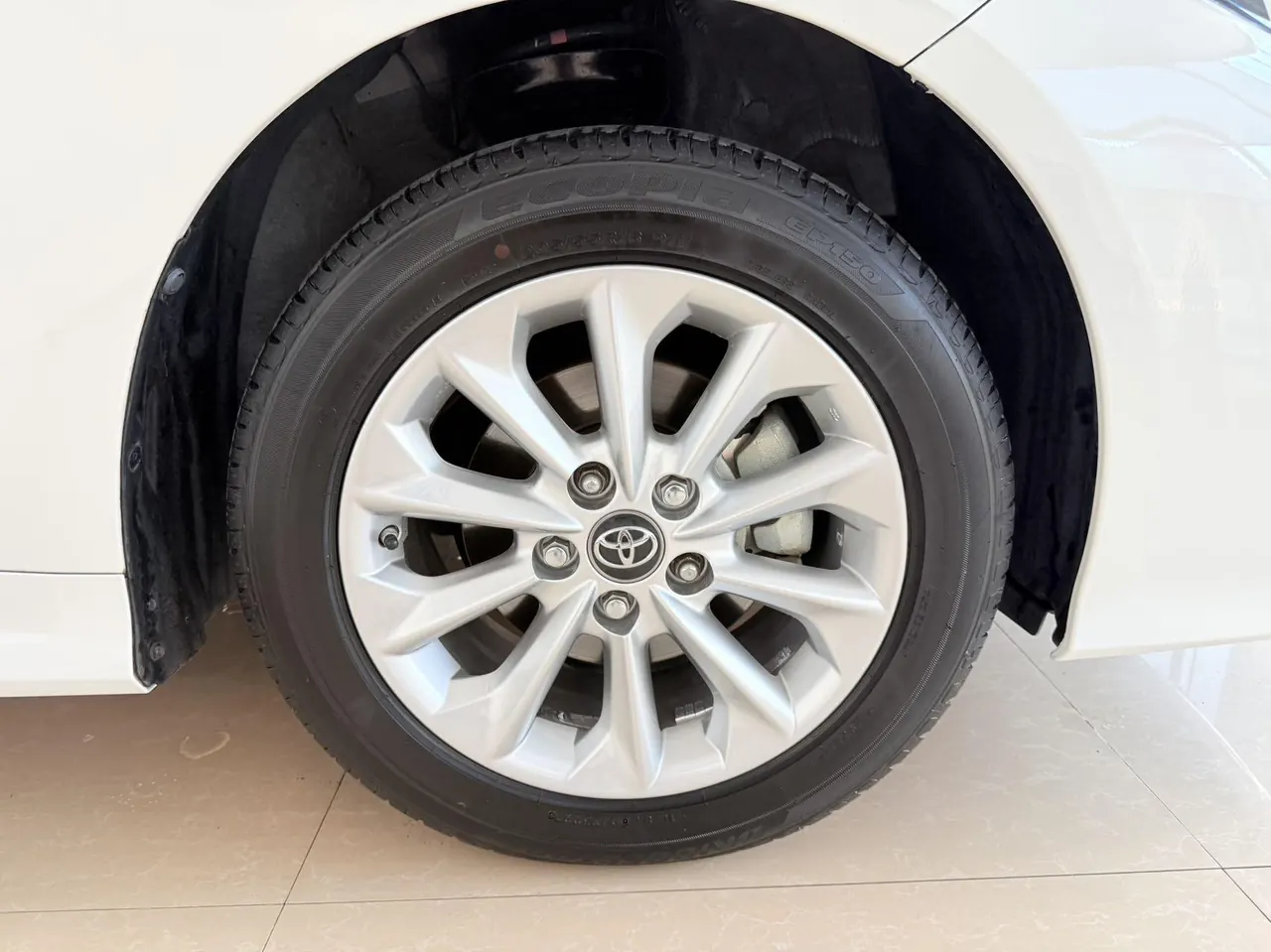 Toyota 2021 Corolla Double Engine 1.8 Stepless Elite Automatic Gear 14