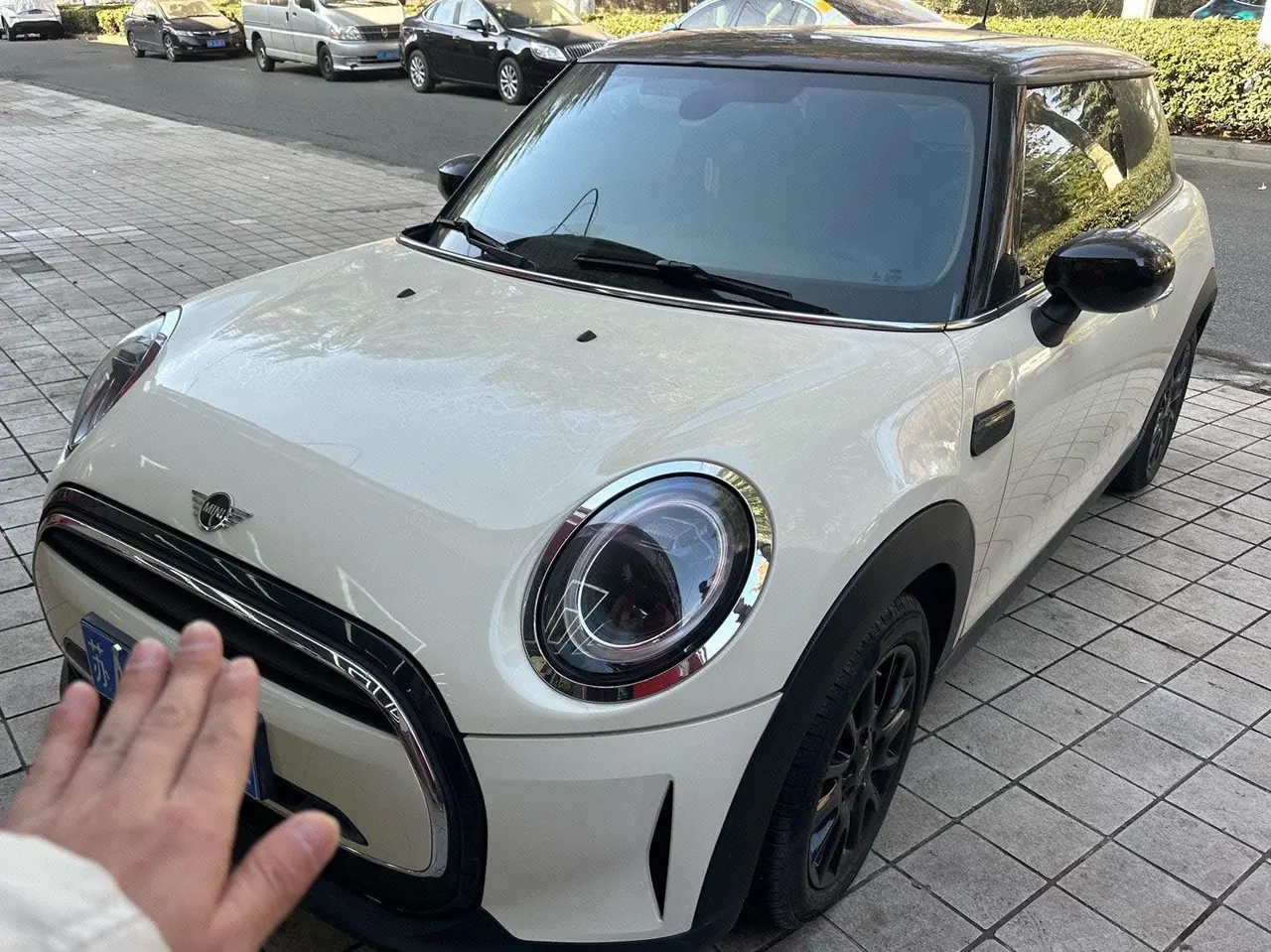 Open image lightbox: MINI Mini (imported) 2022 Mini One 1.5T automatic gear