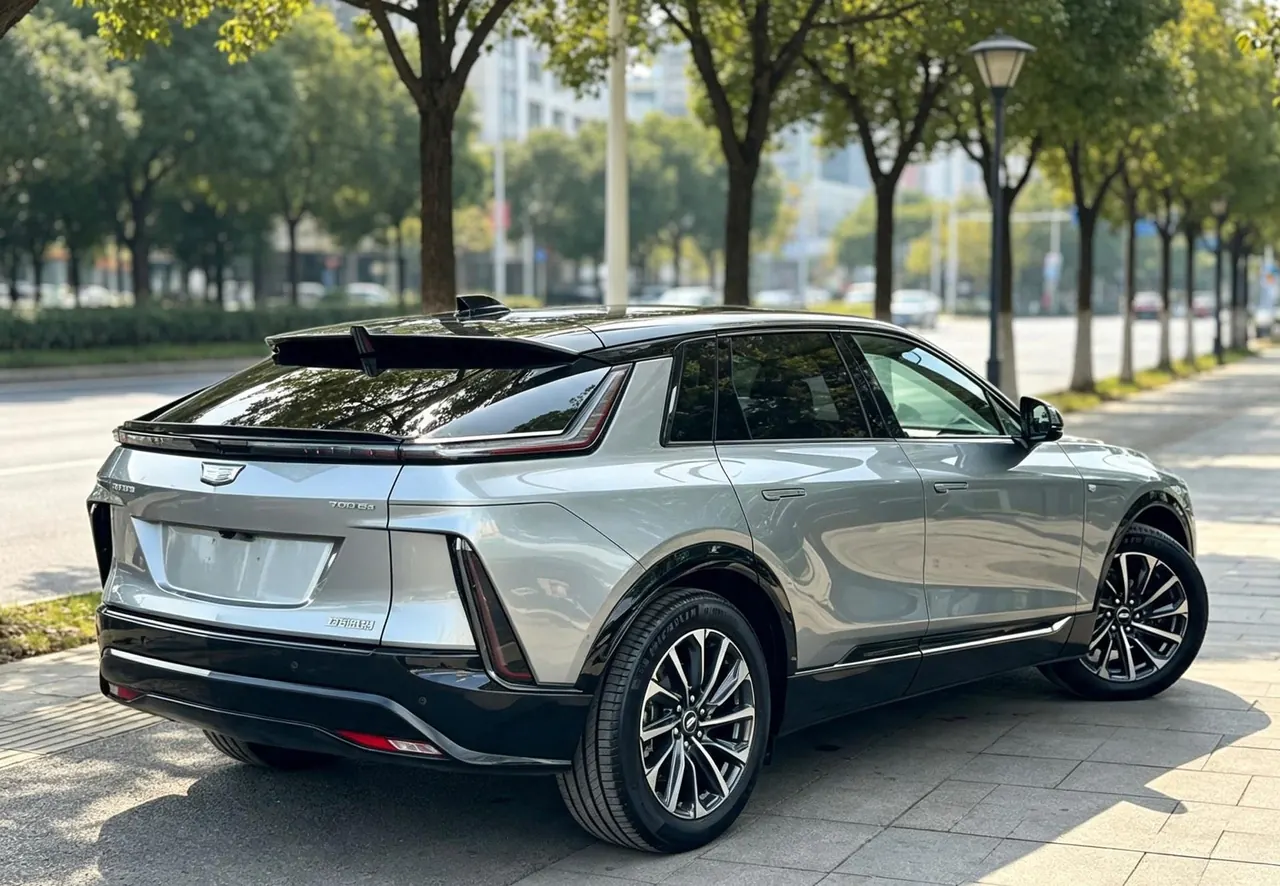 Cadillac 2022 LYRIQ (Sharp Song) Four-wheel Drive High Performance Premium Edition Automatic Gear 2