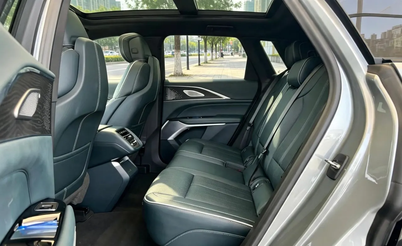 Cadillac 2022 LYRIQ (Sharp Song) Four-wheel Drive High Performance Premium Edition Automatic Gear 6