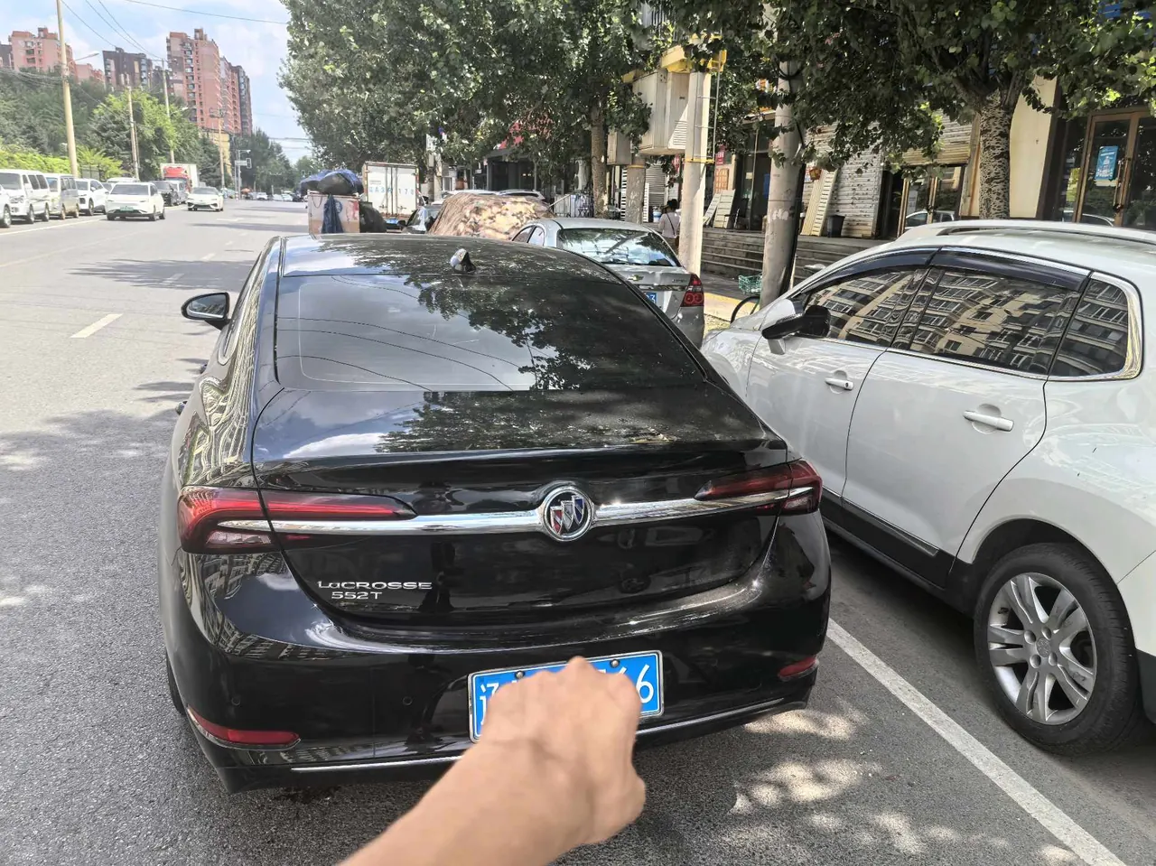 Buick 2022 LaCrosse 1.5T 552T Luxury Automatic Gear 3