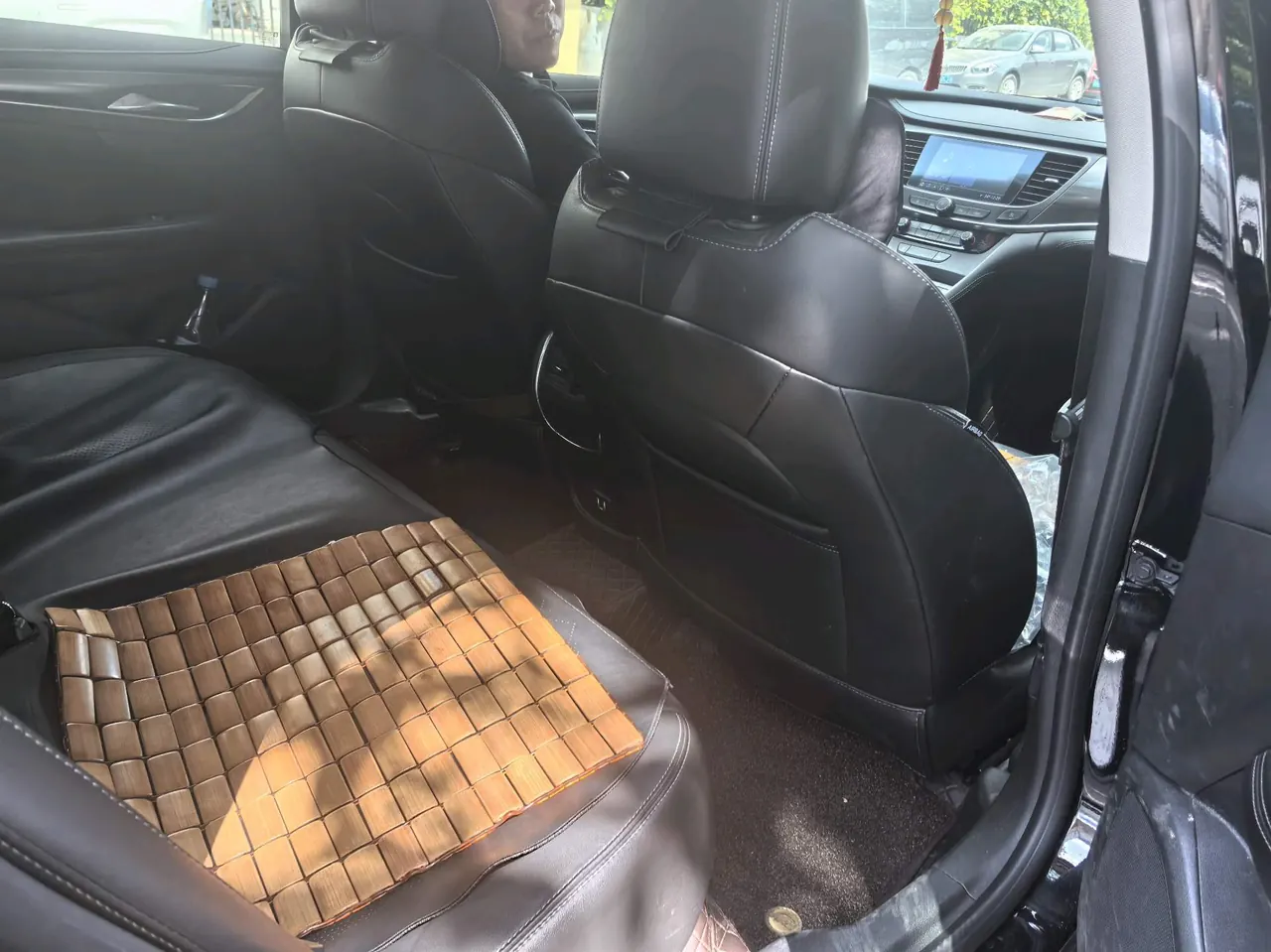Buick 2022 LaCrosse 1.5T 552T Luxury Automatic Gear 5