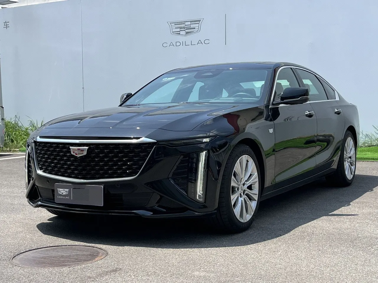 Open image lightbox: Cadillac 2026 CT6 2.0T 28T flagship automatic gear