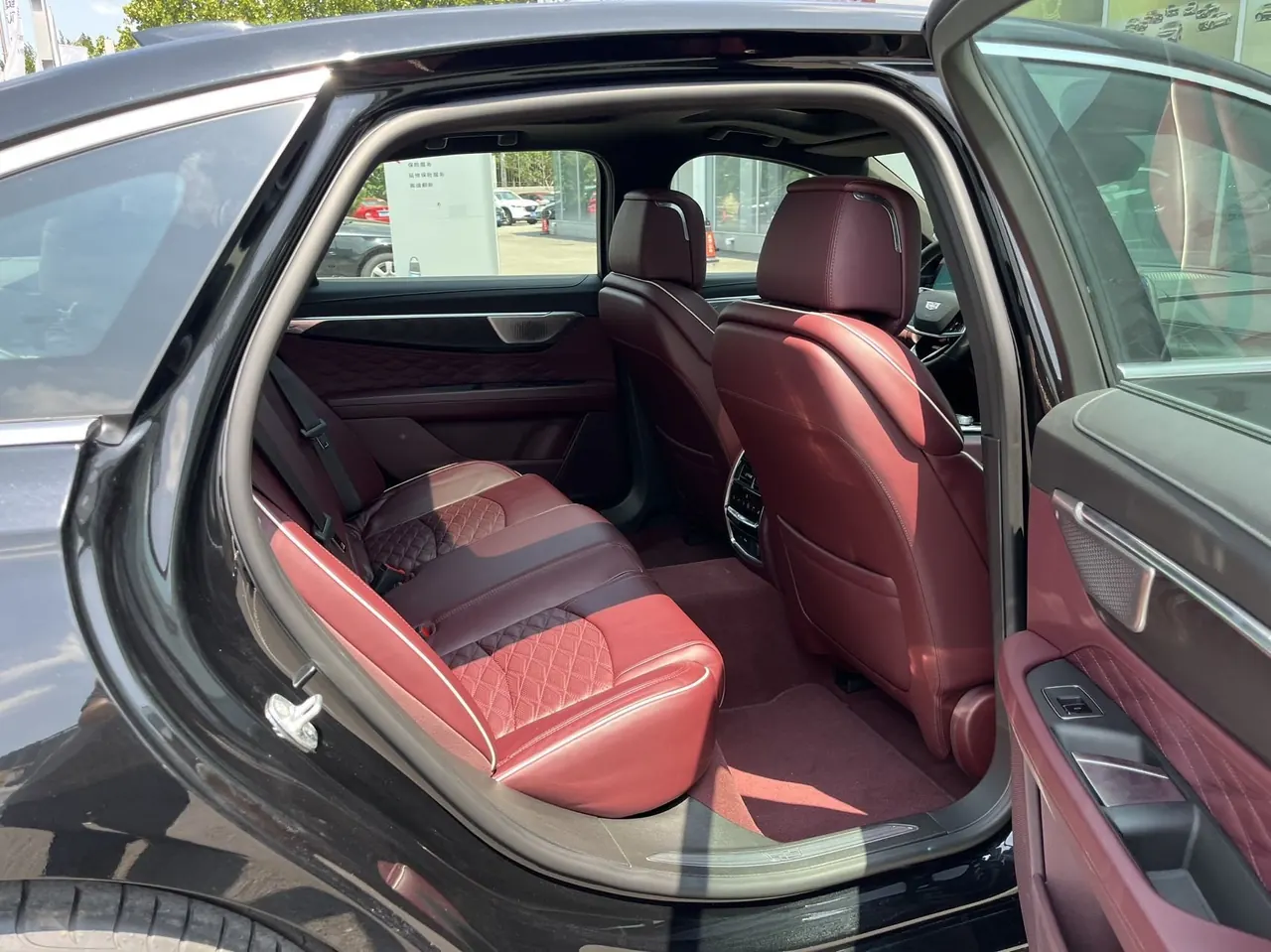 Cadillac 2026 CT6 2.0T 28T flagship automatic gear 11