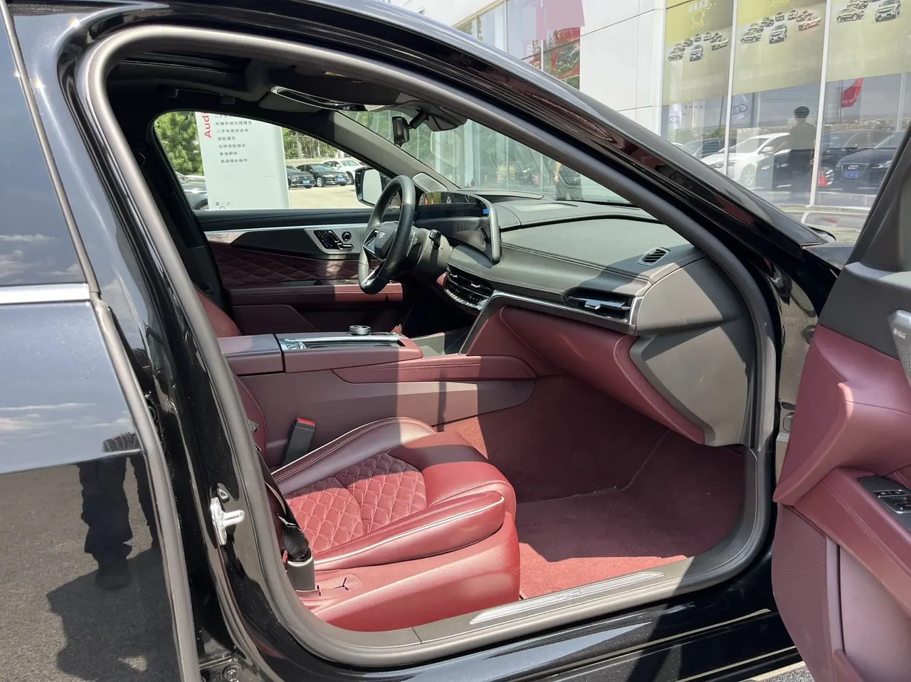 Cadillac 2026 CT6 2.0T 28T flagship automatic gear 14