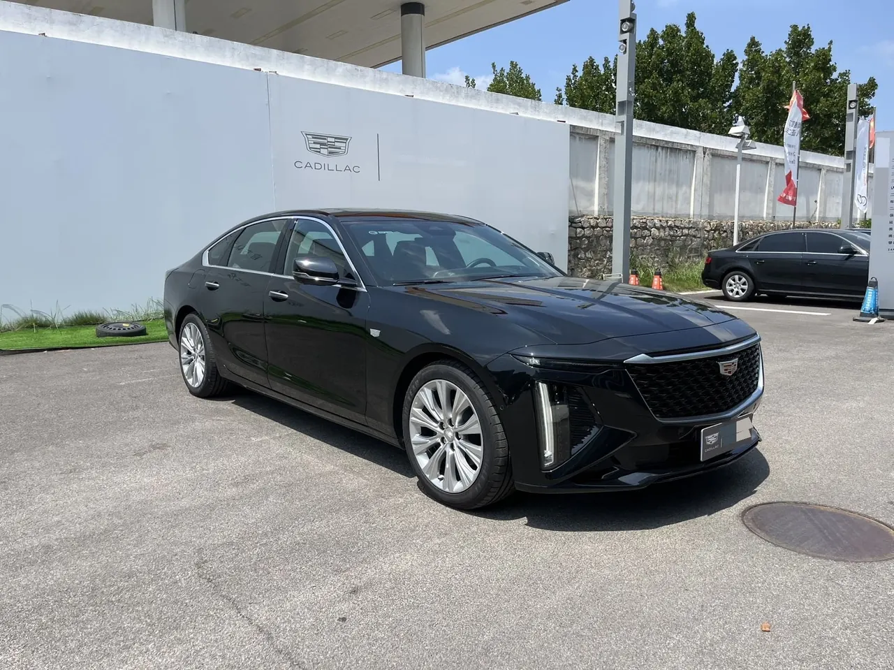 Cadillac 2026 CT6 2.0T 28T flagship automatic gear 16