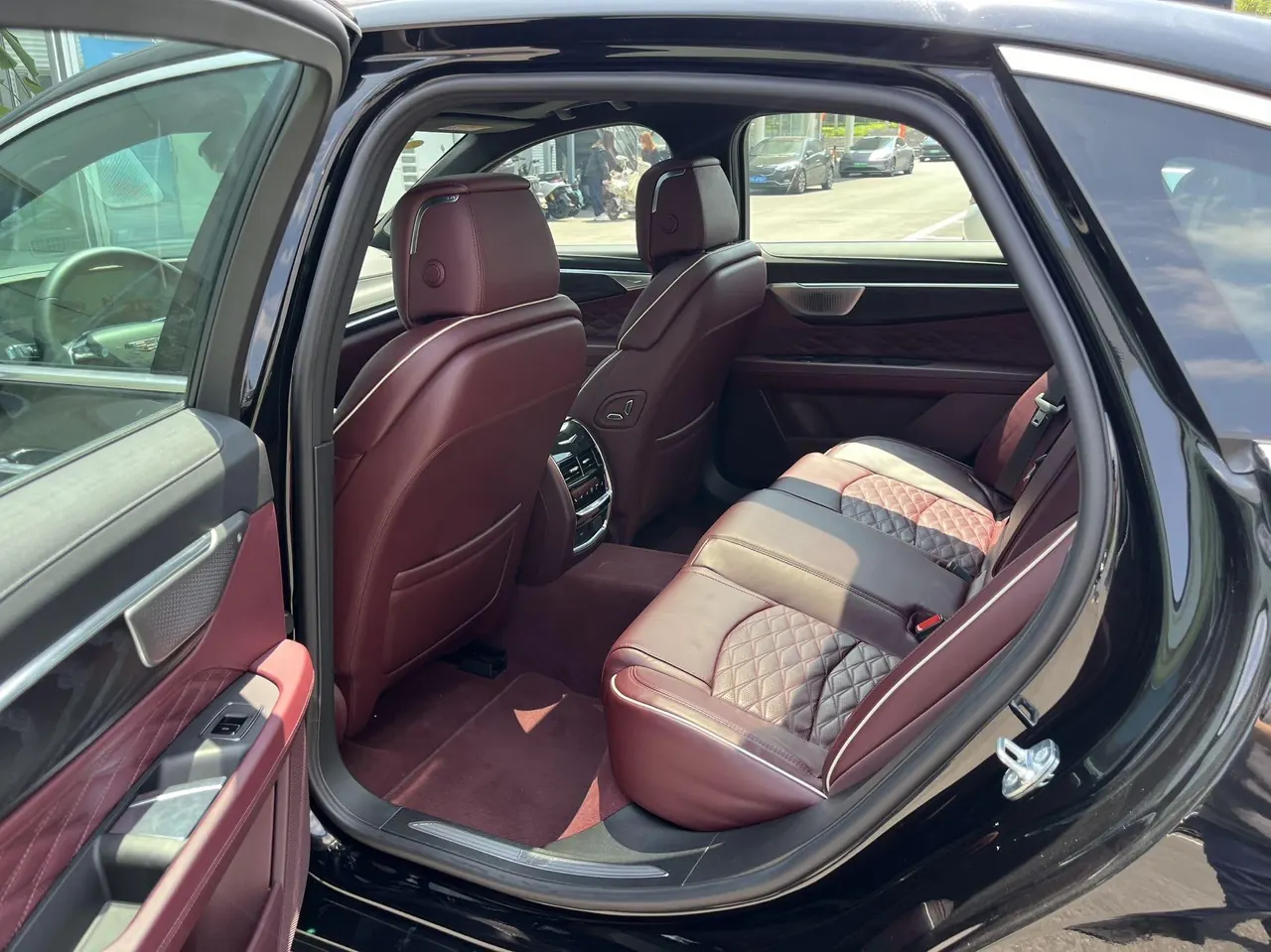 Cadillac 2026 CT6 2.0T 28T flagship automatic gear 7