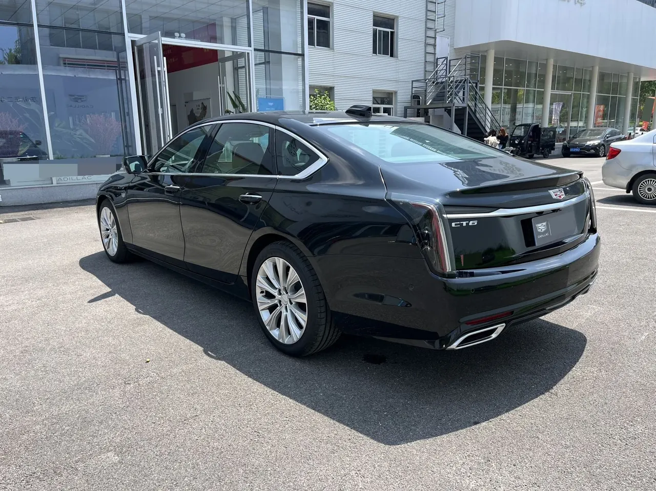 Cadillac 2026 CT6 2.0T 28T flagship automatic gear 8