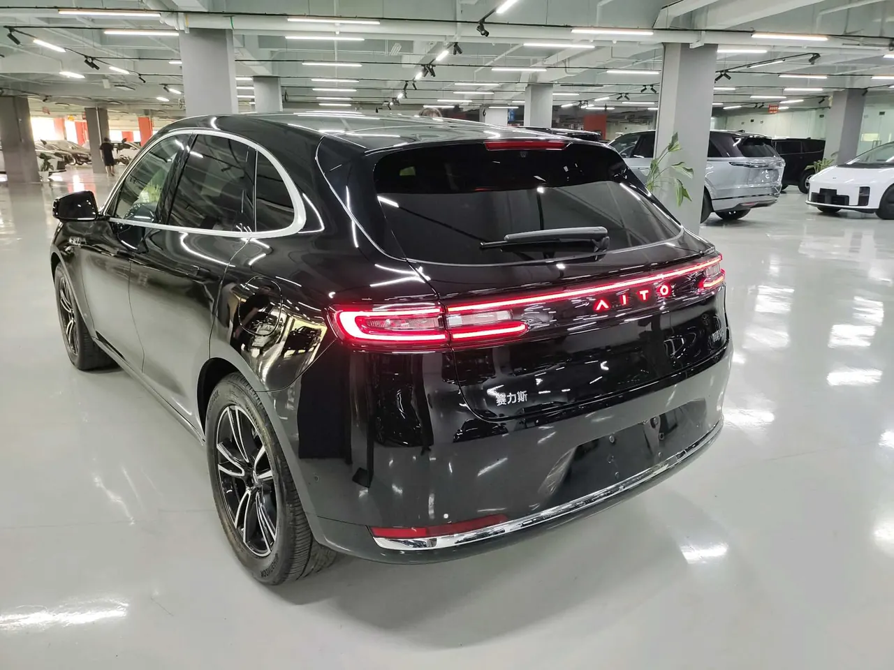 AITO 2025 AITO M5 extended-range Ultra rear-drive automatic gear 4