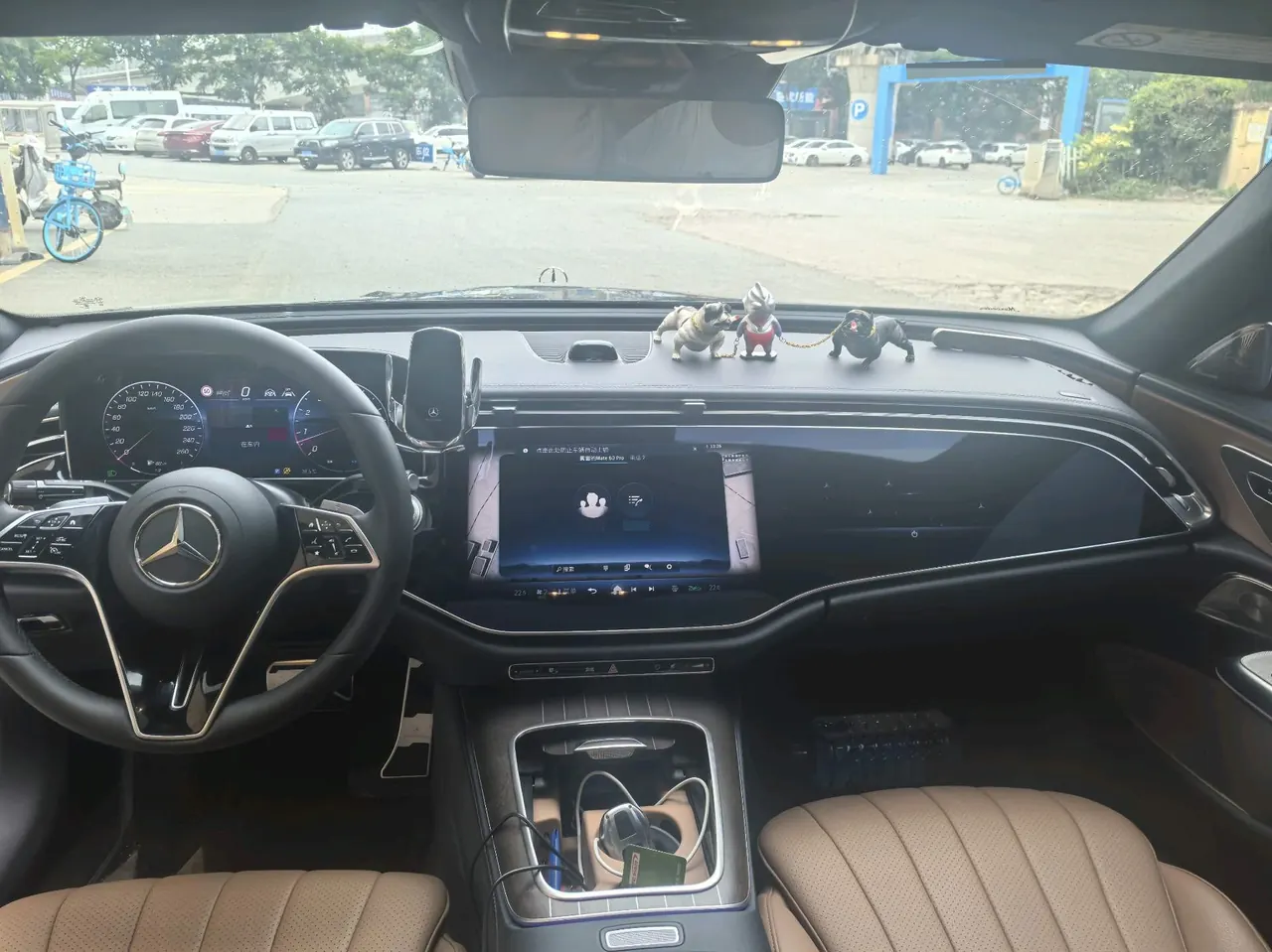 Mercedes Benz E Class 2025 E 300 L 48V 2.0T Luxury Automatic Gear 5