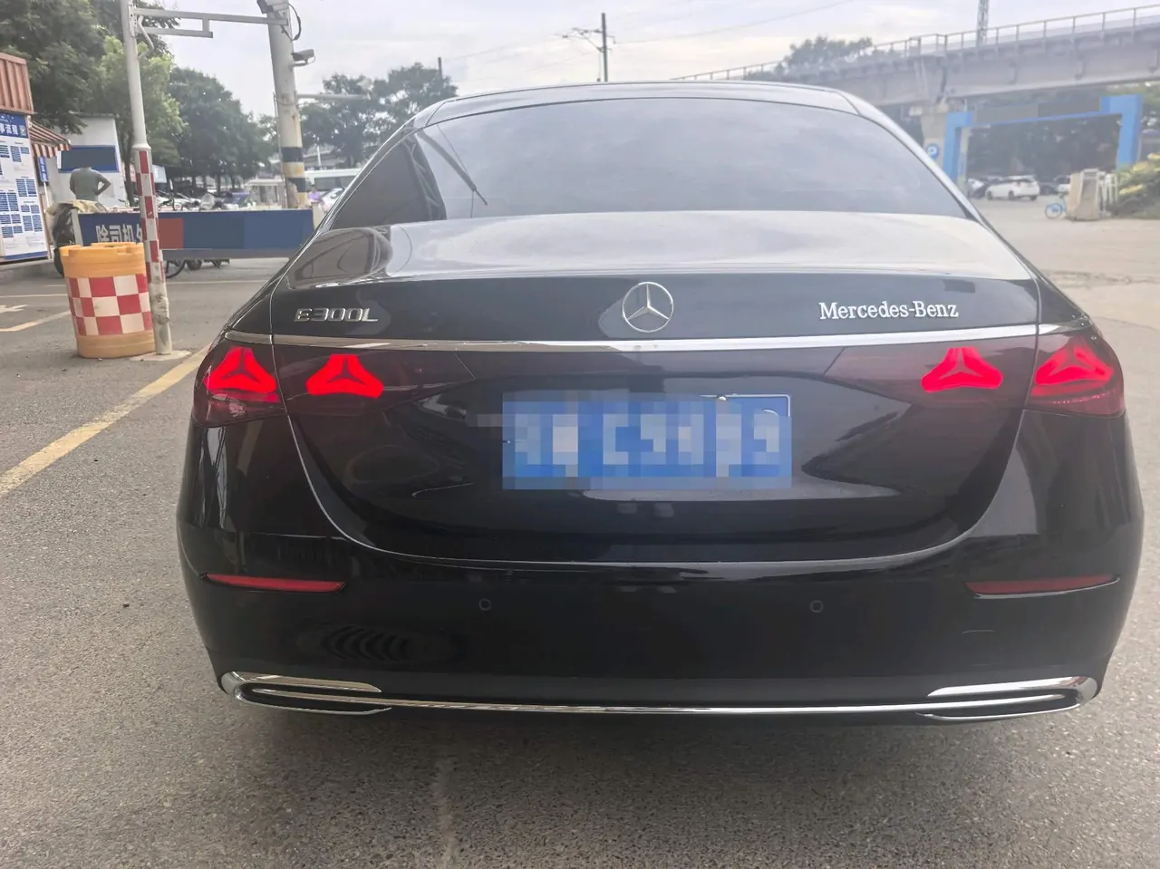 Mercedes Benz E Class 2025 E 300 L 48V 2.0T Luxury Automatic Gear 9