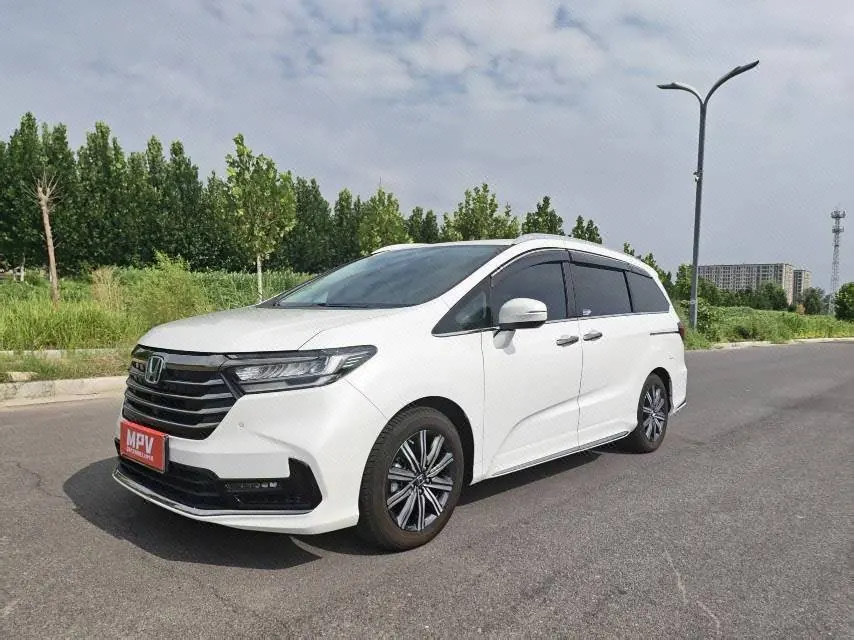 Open image lightbox: Honda 2026 Odyssey Hybrid 2.0 Stepless Sharp and Pleasant Edition Automatic Gear