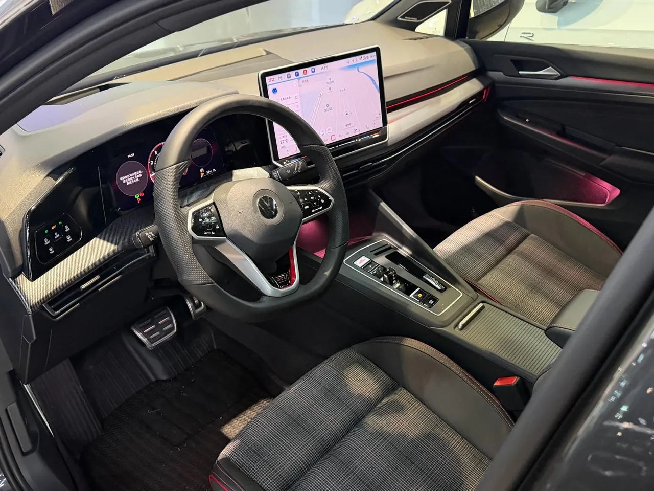 Volkswagen 2025 Golf GTI 2.0TSI 380TSI Automatic 3