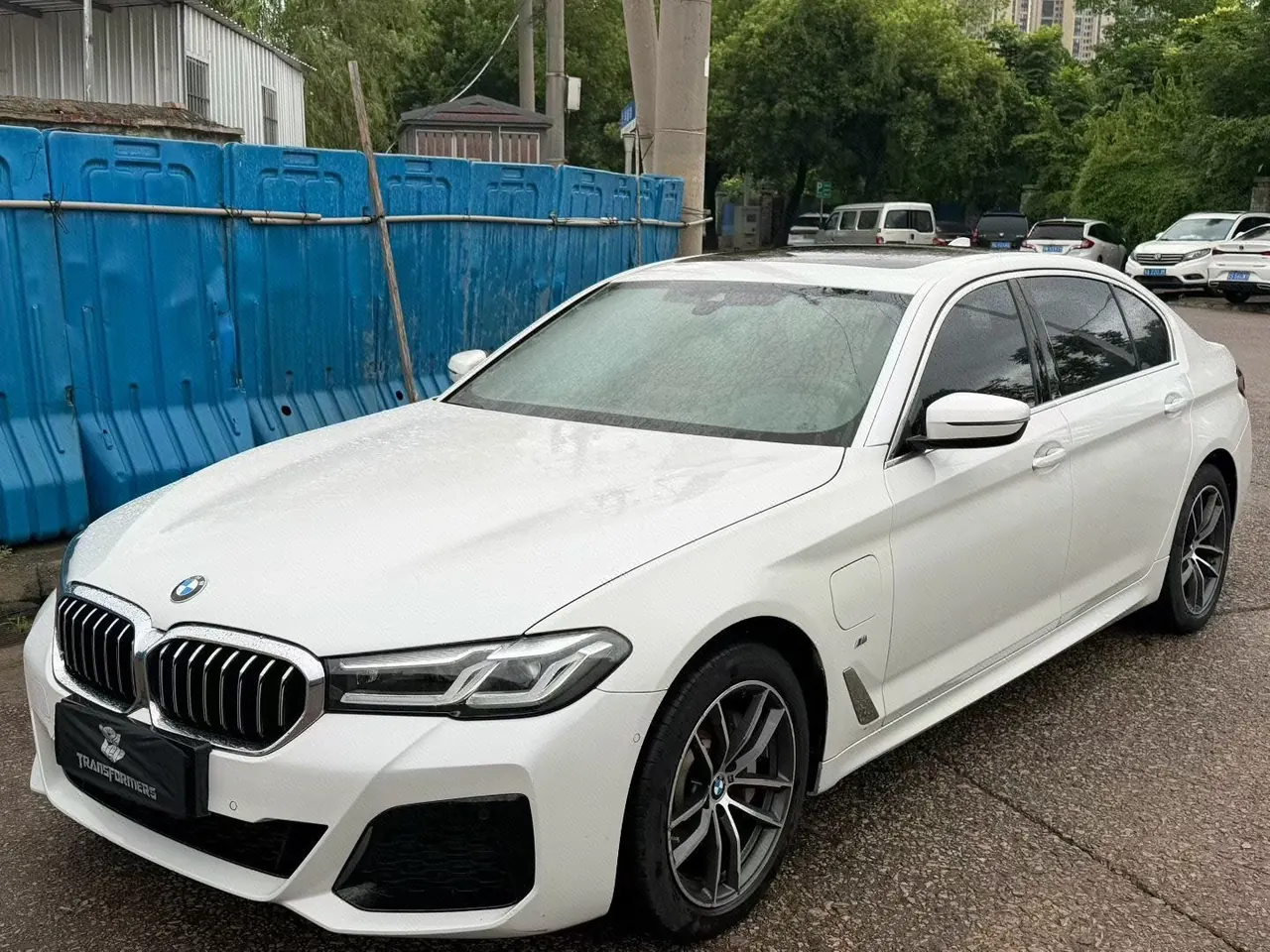 Open image lightbox: BMW 5 series new energy 2021 535Le 2.0T luxury package automatic gear