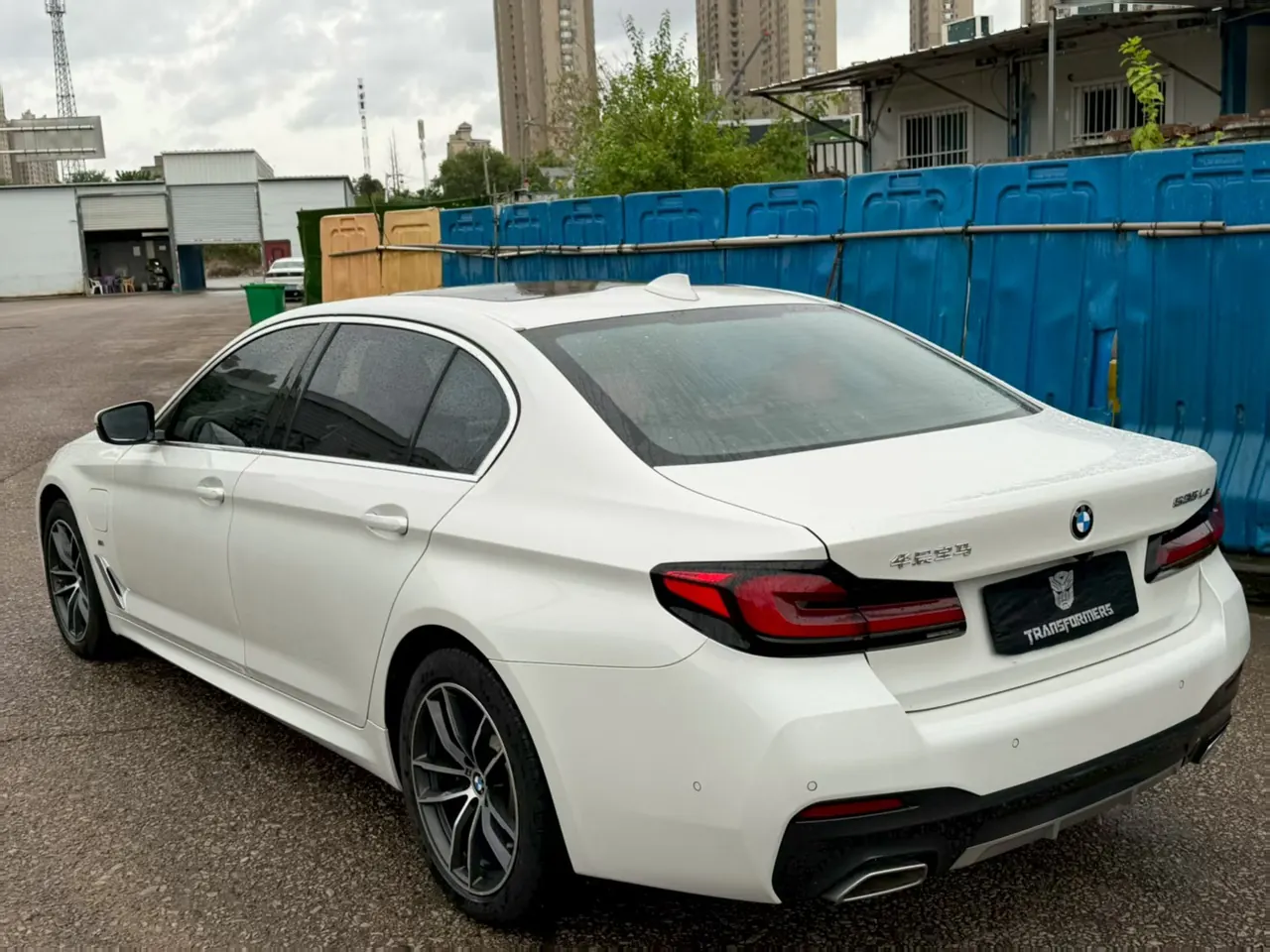 BMW 5 series new energy 2021 535Le 2.0T luxury package automatic gear 7