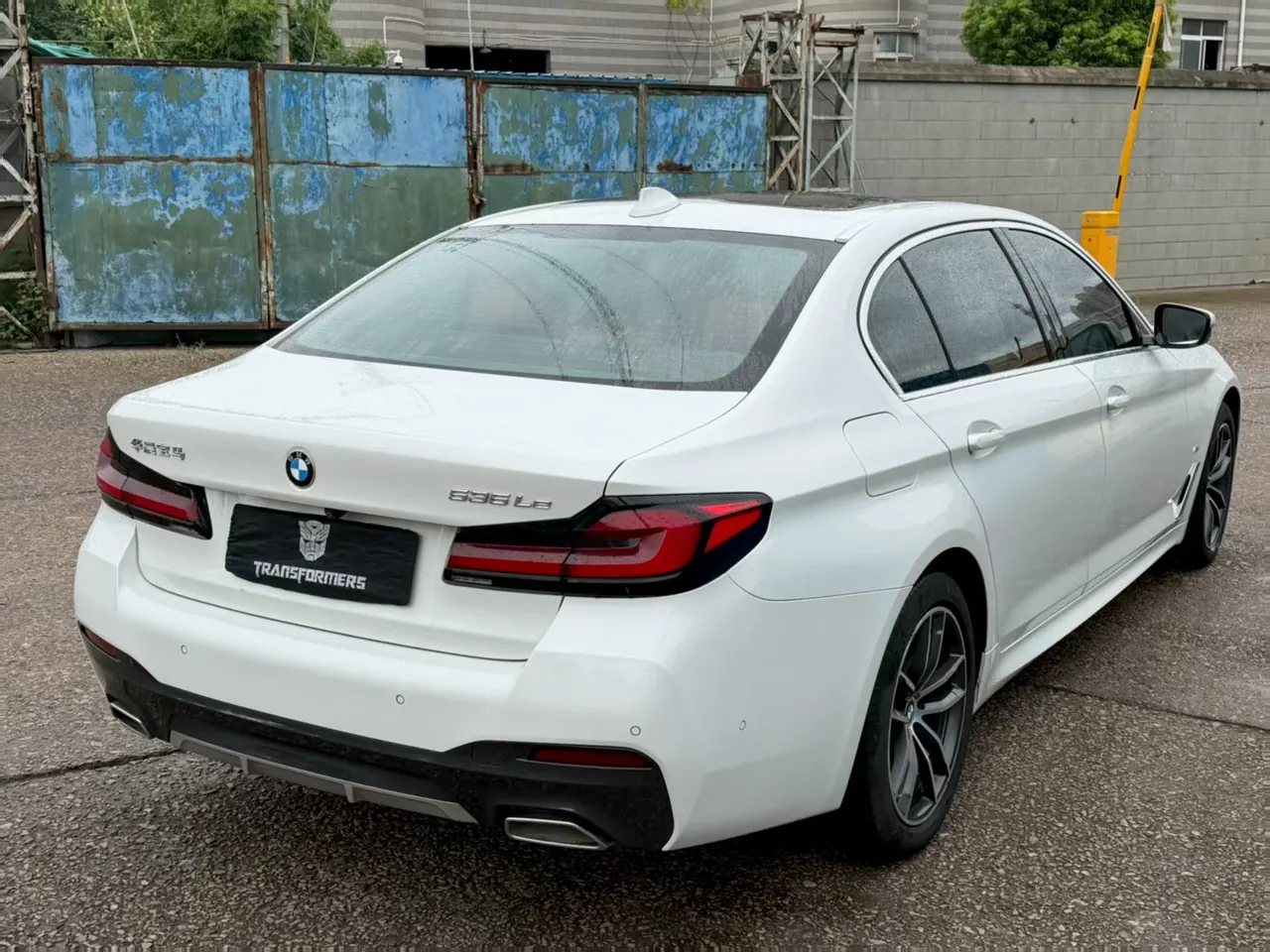 BMW 5 series new energy 2021 535Le 2.0T luxury package automatic gear 9