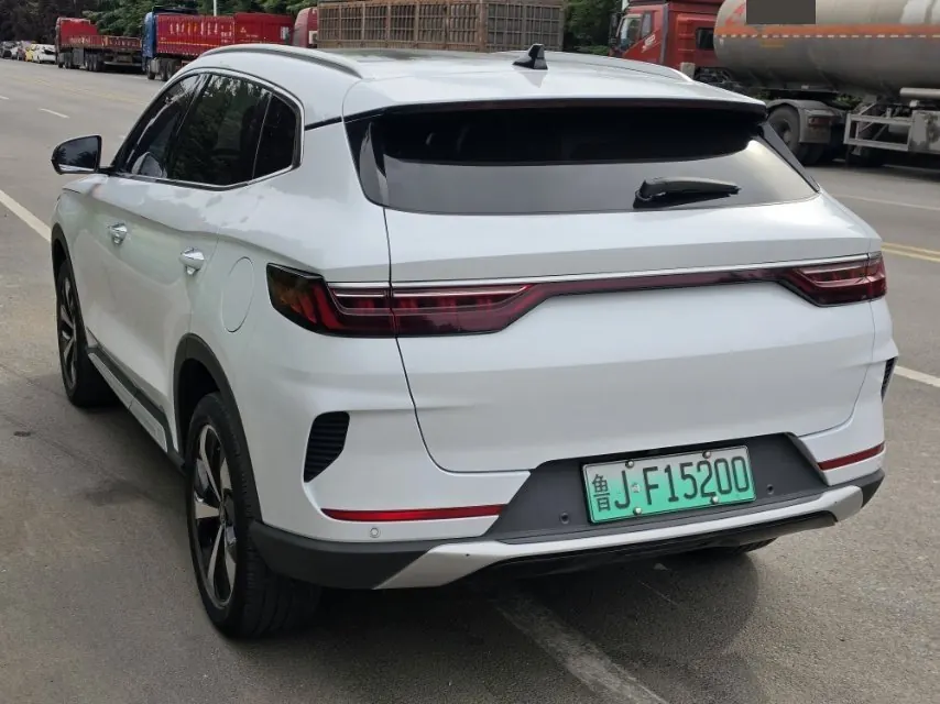 BYD Song PLUS New Energy 2021 Song PLUS DM-i 1.5 Stepless 51KM Honorable Automatic Gear 3