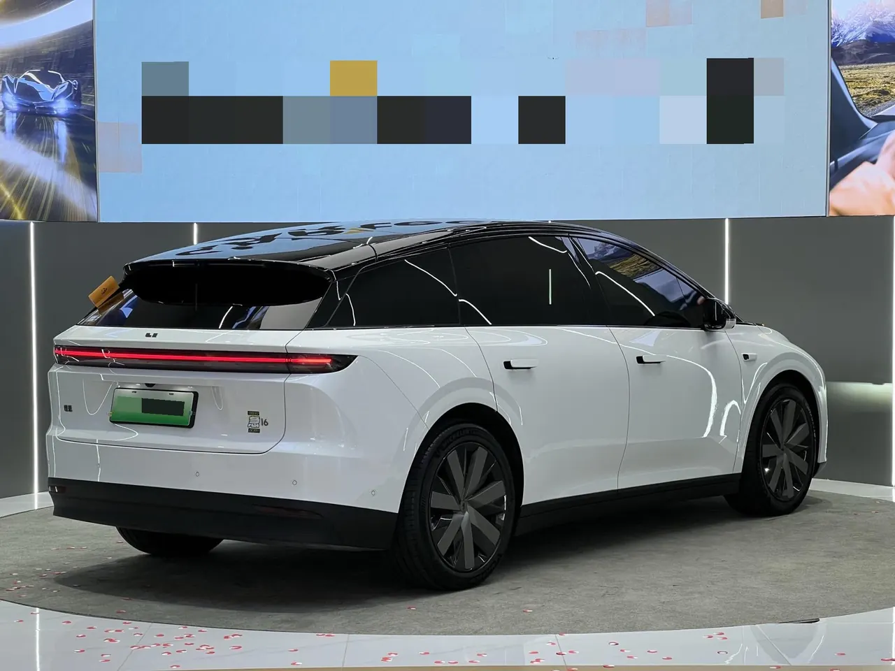 Li 2025 i6 four-wheel drive basic automatic transmission 7