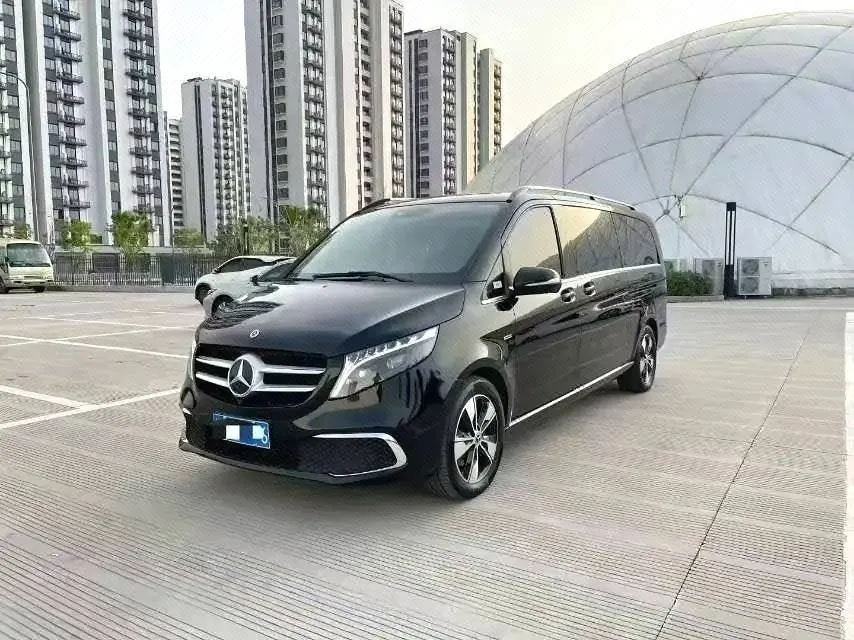 Open image lightbox: Mercedes Benz V 2022V 260 L 2.0T Premium Edition Automatic Gear