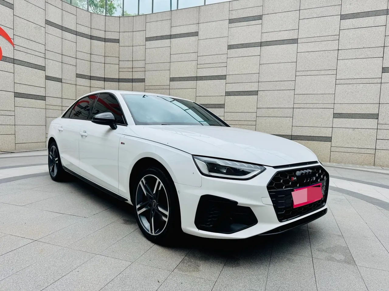 Audi 2022 A4L 2.0TFSI 40TFSI Deluxe Dynamic Automatic 3