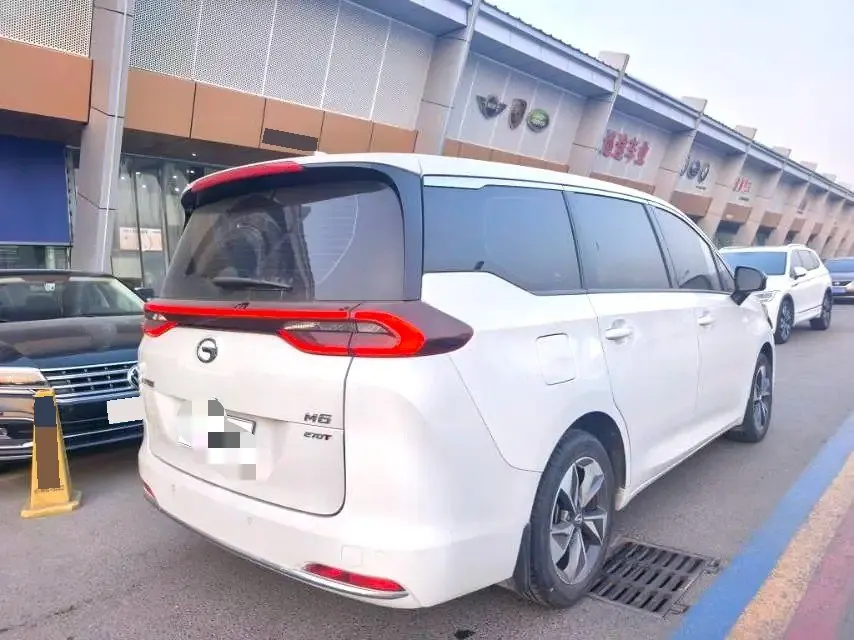 GAC Trumpchi 2021 M6 PRO 1.5T 270T Prestige Automatic 3