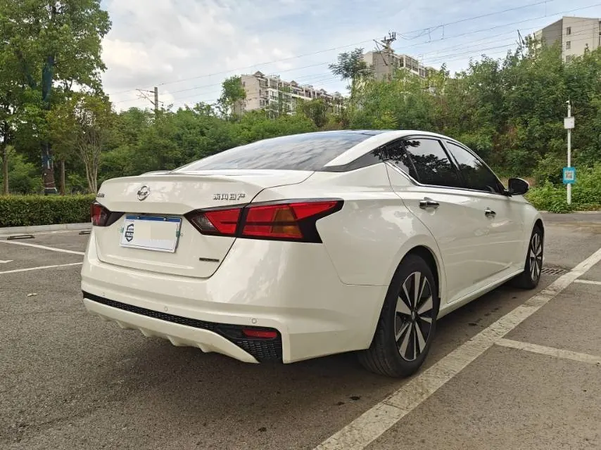 Nissan 2021 Teana 2.0 Stepless XL Comfort Edition Automatic Gear 3
