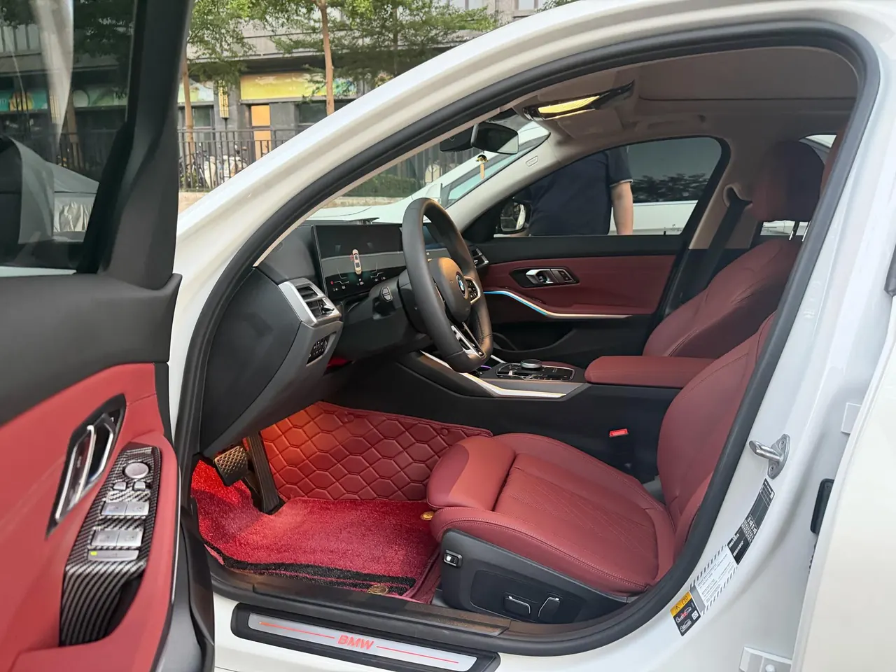 BMW 2025 i3 eDrive 35 L automatic gear 5