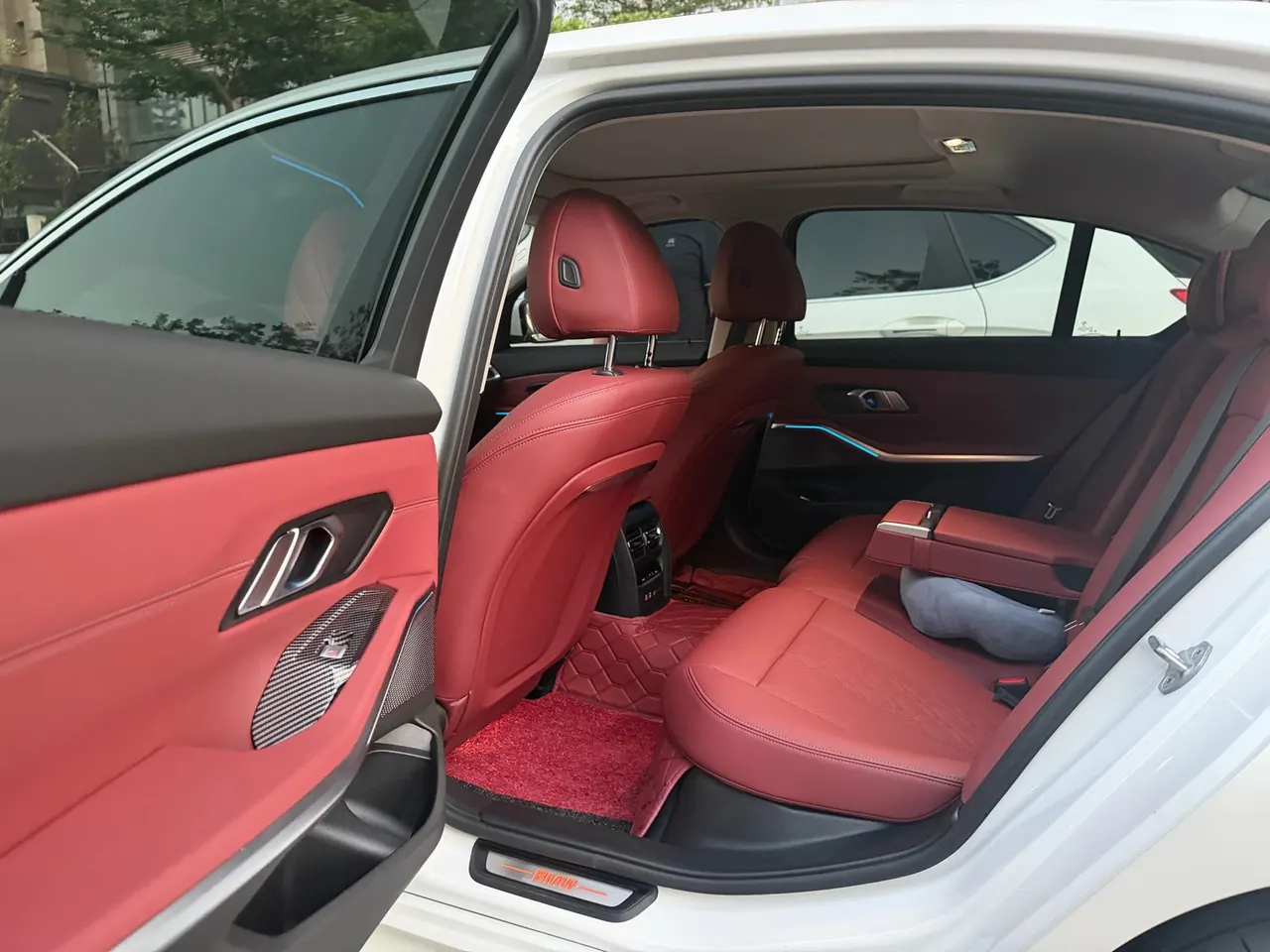 BMW 2025 i3 eDrive 35 L automatic gear 6