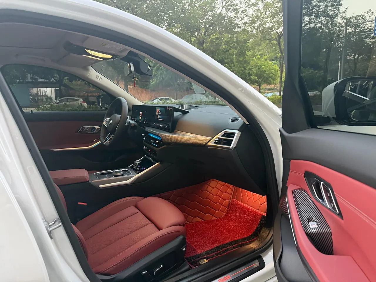 BMW 2025 i3 eDrive 35 L automatic gear 7