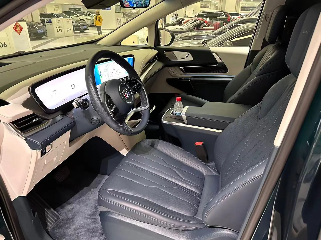 Buick 2025 Century 48V 2.0T Private Edition 4-seat Automatic Gear 6