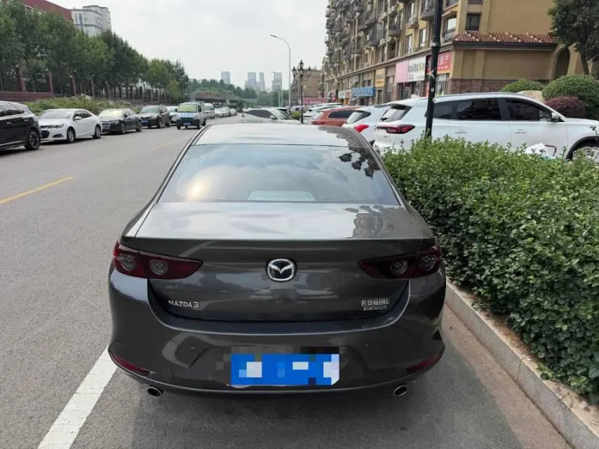 Mazda 3 Angkesaila 2022 Mazda 3 Angkesaila-sedan 2.0 quality automatic transmission 9
