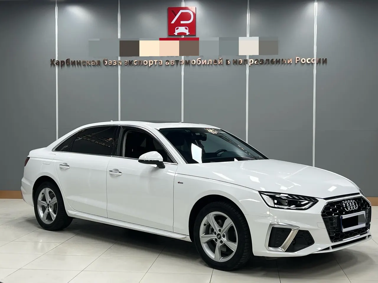 Audi 2022 A4L 2.0TFSI 35TFSI Fashion Dynamic Automatic 3