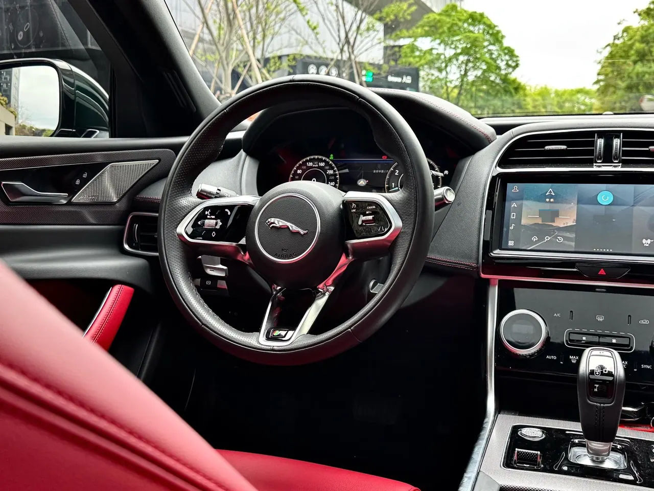 Jaguar 2022 XEL 2.0T 250PS R-DYNAMIC S Enterprising Sports Edition Automatic Gear 6