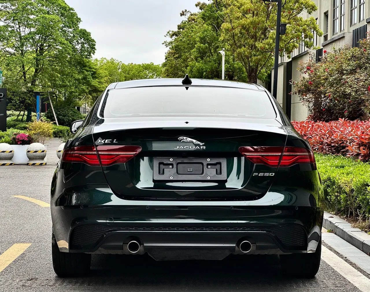 Jaguar 2022 XEL 2.0T 250PS R-DYNAMIC S Enterprising Sports Edition Automatic Gear 8