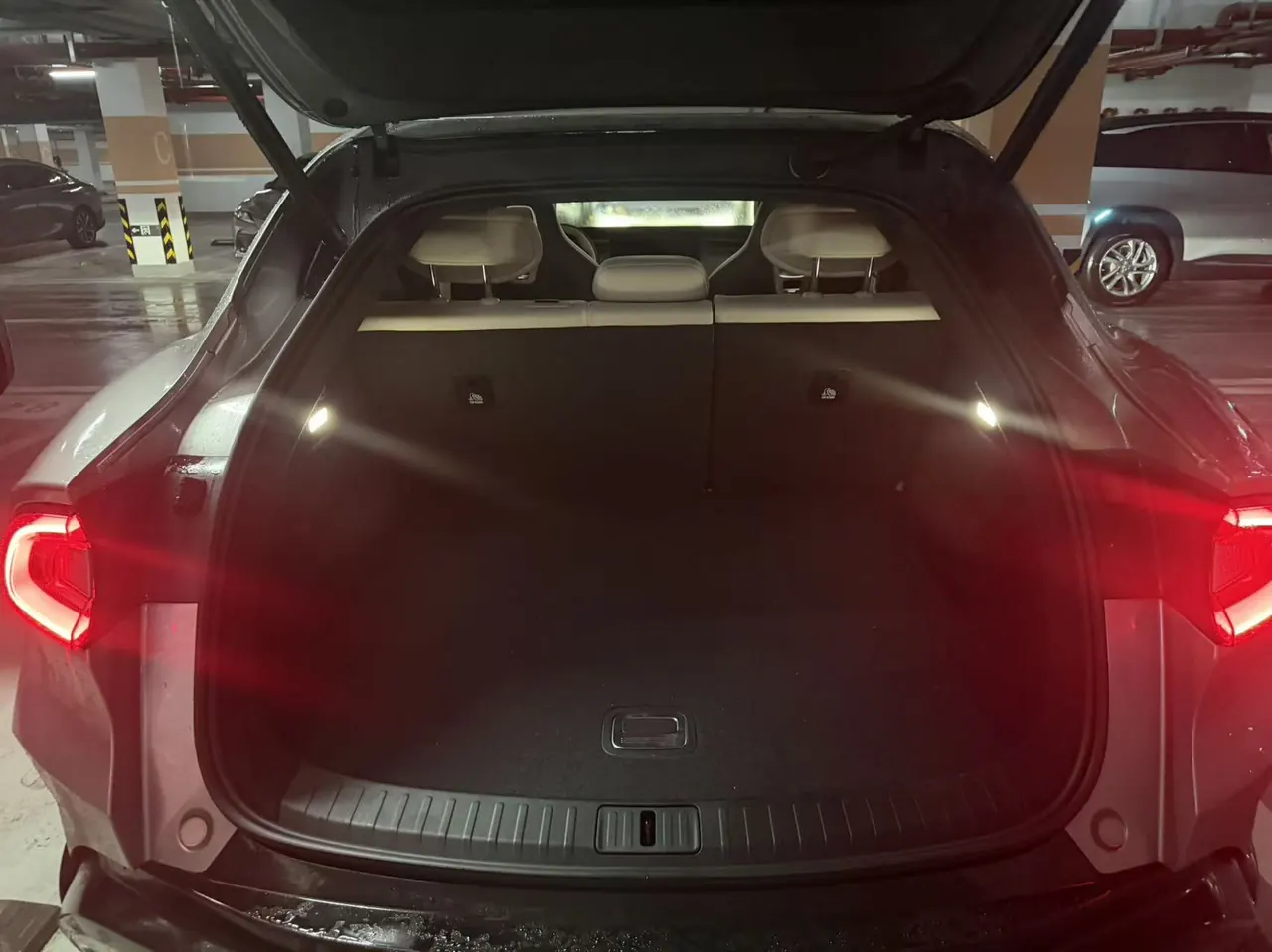 MI 2025 YU7 Long Endurance Rear Drive Automatic Gear 4