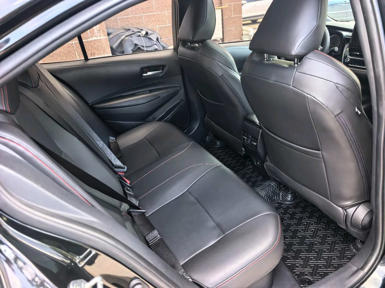 Toyota 2022 Lei Ling Shuangqing 1.8H Stepless Deluxe Edition Automatic Gear 13