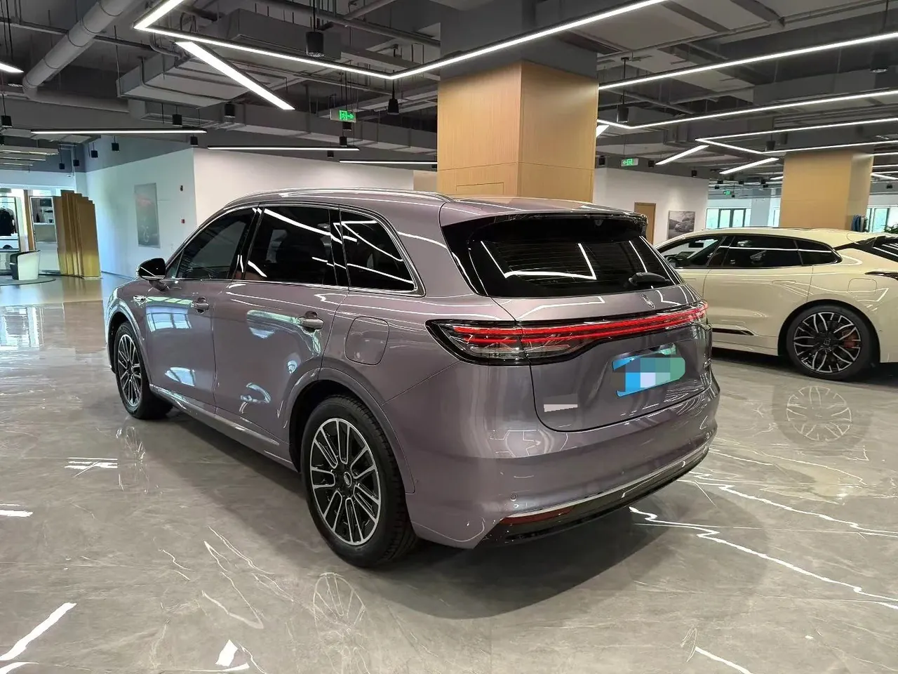 Shangjie 2025 H5 Range-Extended Max Automatic Transmission 5