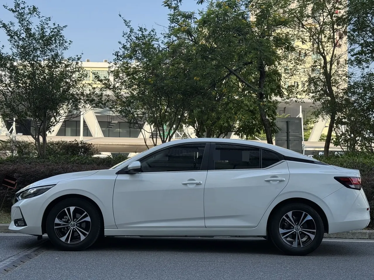Nissan 2022 Sylphy 1.6 Stepless XL Pleasant Edition Automatic Gear 7