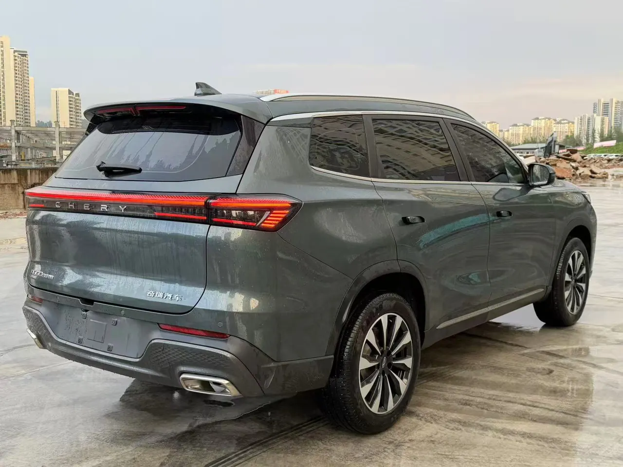 Chery 2025 Tiggo 8 PLUS 1.6TGDI 290TGDI Luxury Automatic Gear 5