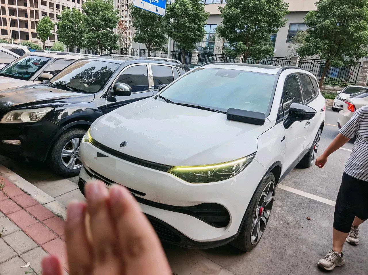 Denza 2020 Denza X PHEV 2.0T Sports Edition Automatic Gear - View 1