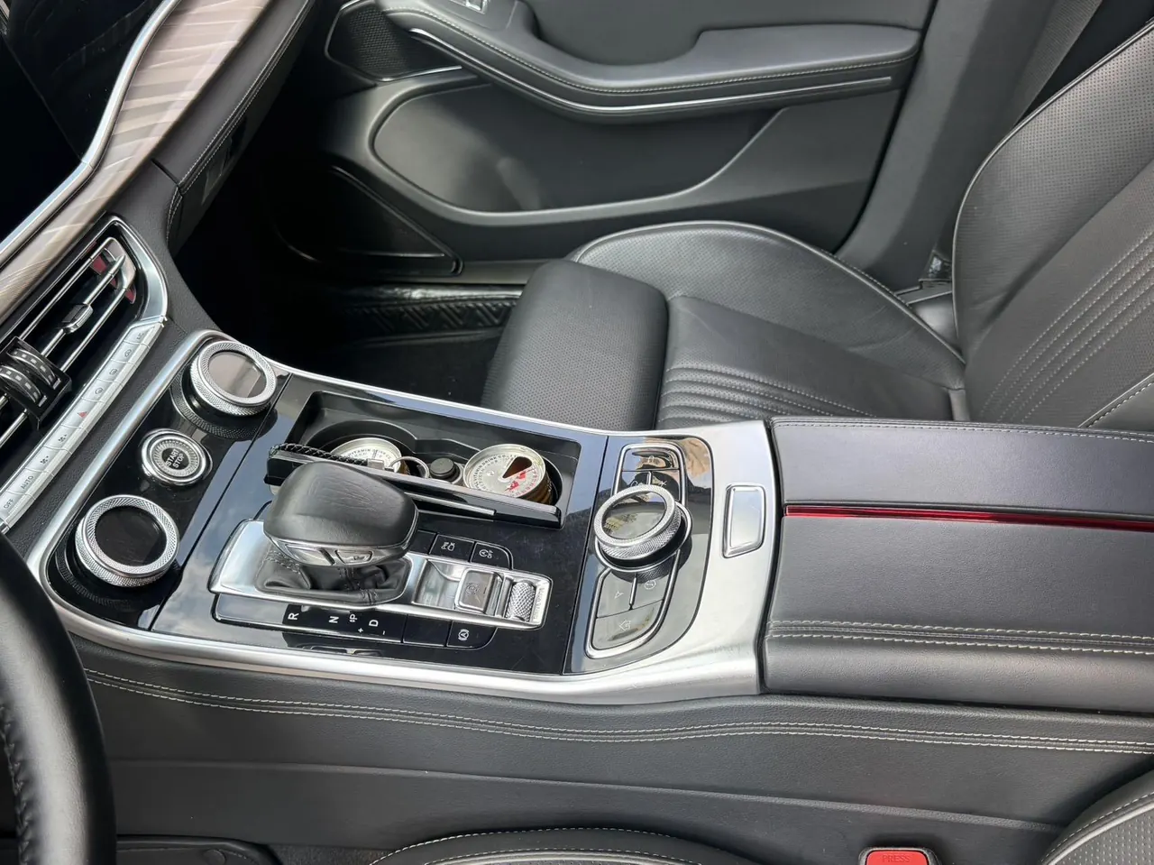 HongQi 2020 H9 48V 2.0T Zhilian Flag Edition Automatic Gear 7